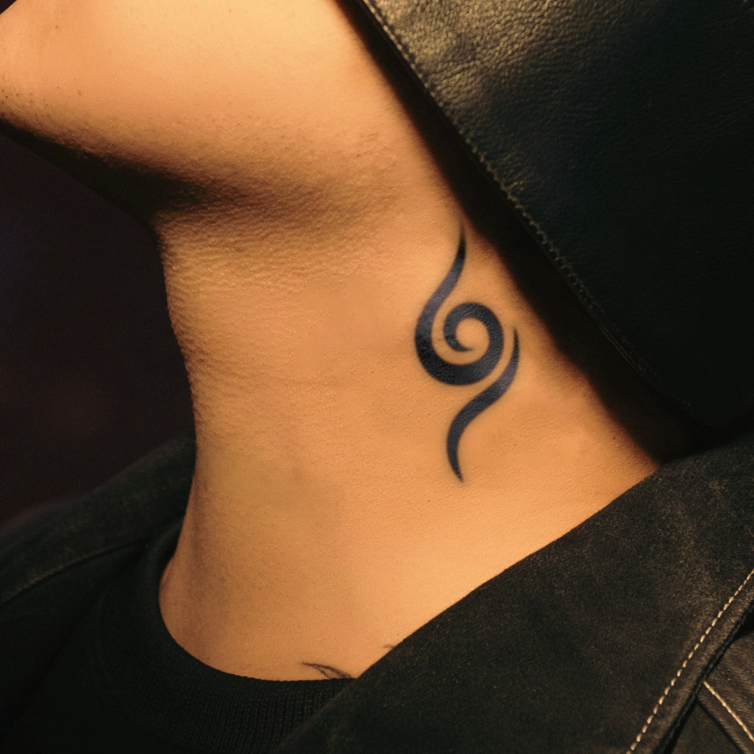 Dark Side In Naruto on neck