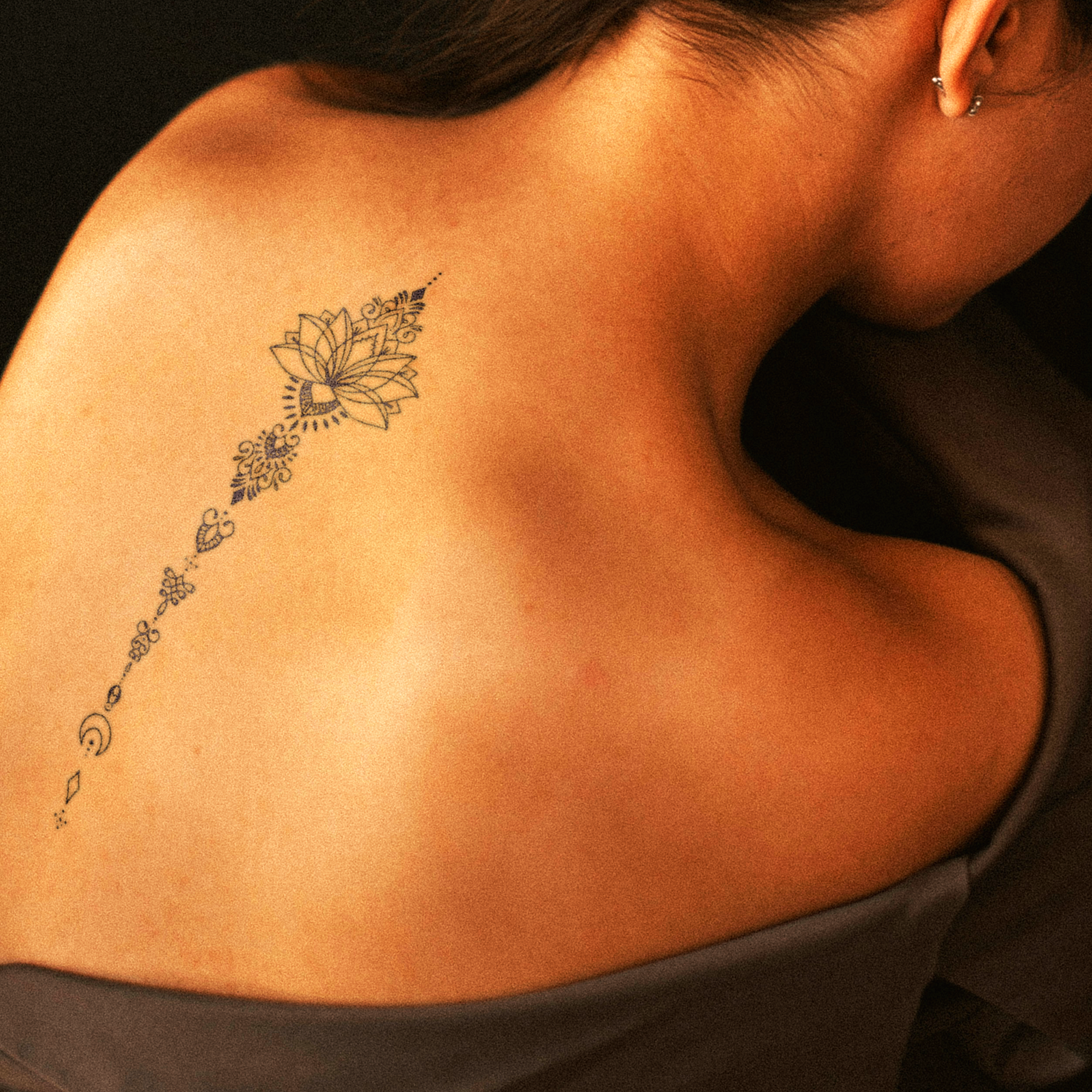 Spine Mandala Semi Permanent Tattoo