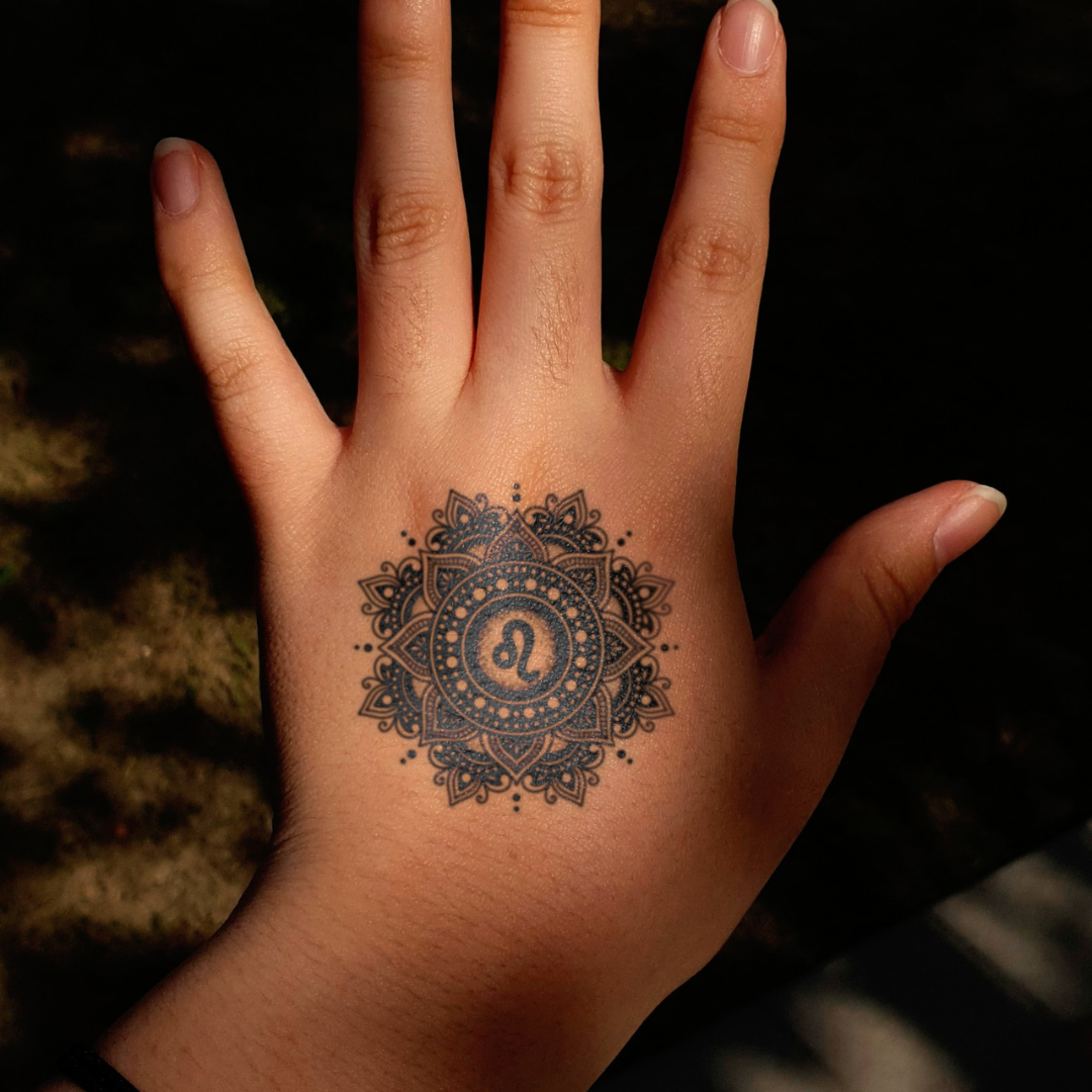 I am Leo Tattoo on hand